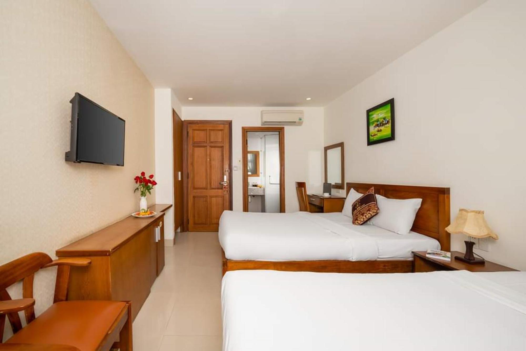 Twilight Beach Hotel Дананг Екстериор снимка
