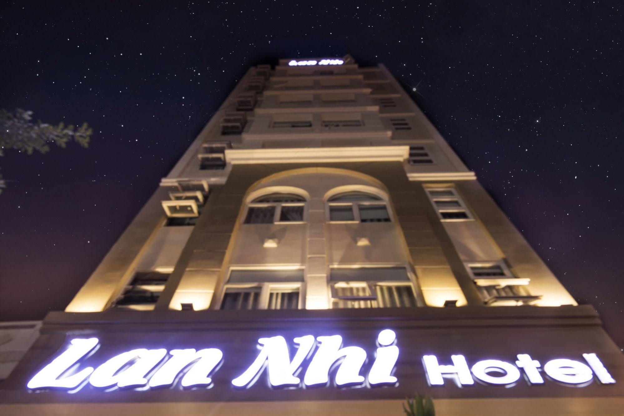 Twilight Beach Hotel Дананг Екстериор снимка